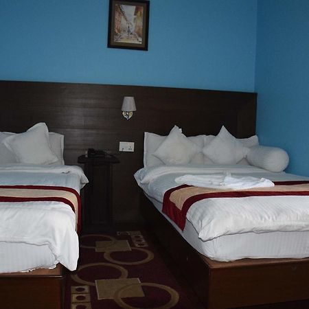Hotel Rosemary Homes Покхара Екстер'єр фото