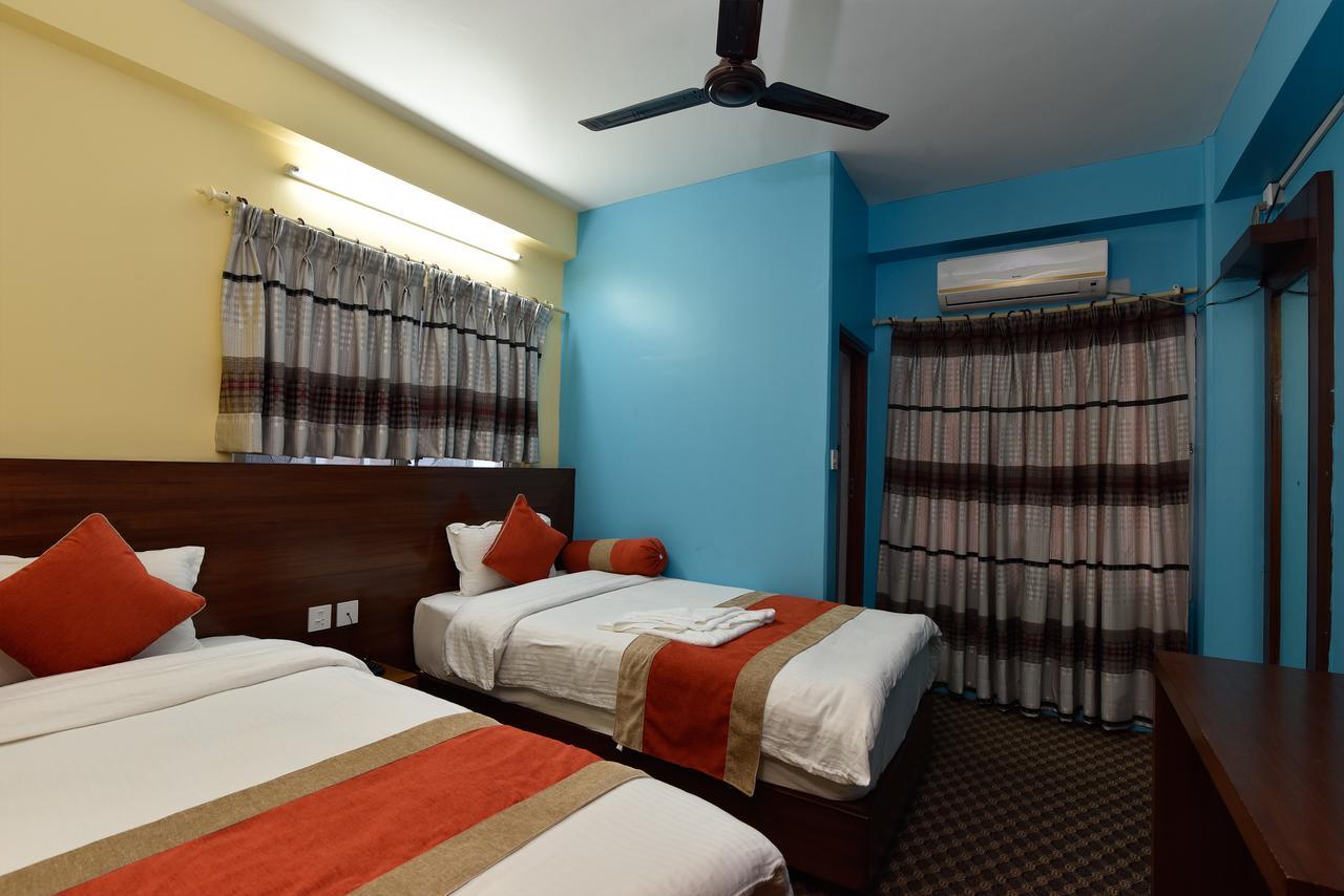 Hotel Rosemary Homes Покхара Екстер'єр фото