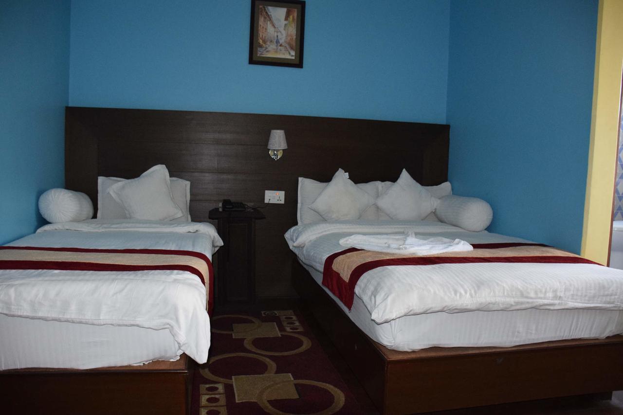Hotel Rosemary Homes Покхара Екстер'єр фото