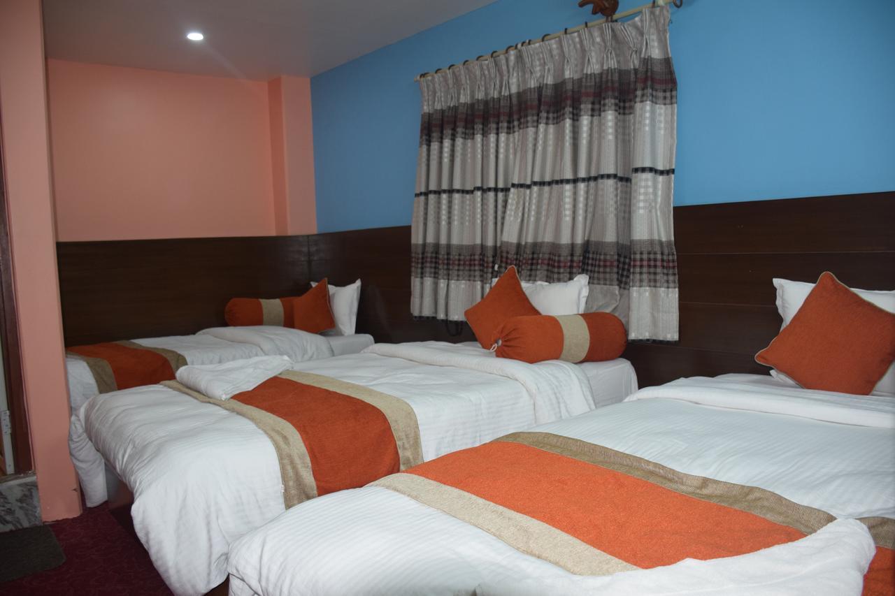Hotel Rosemary Homes Покхара Екстер'єр фото