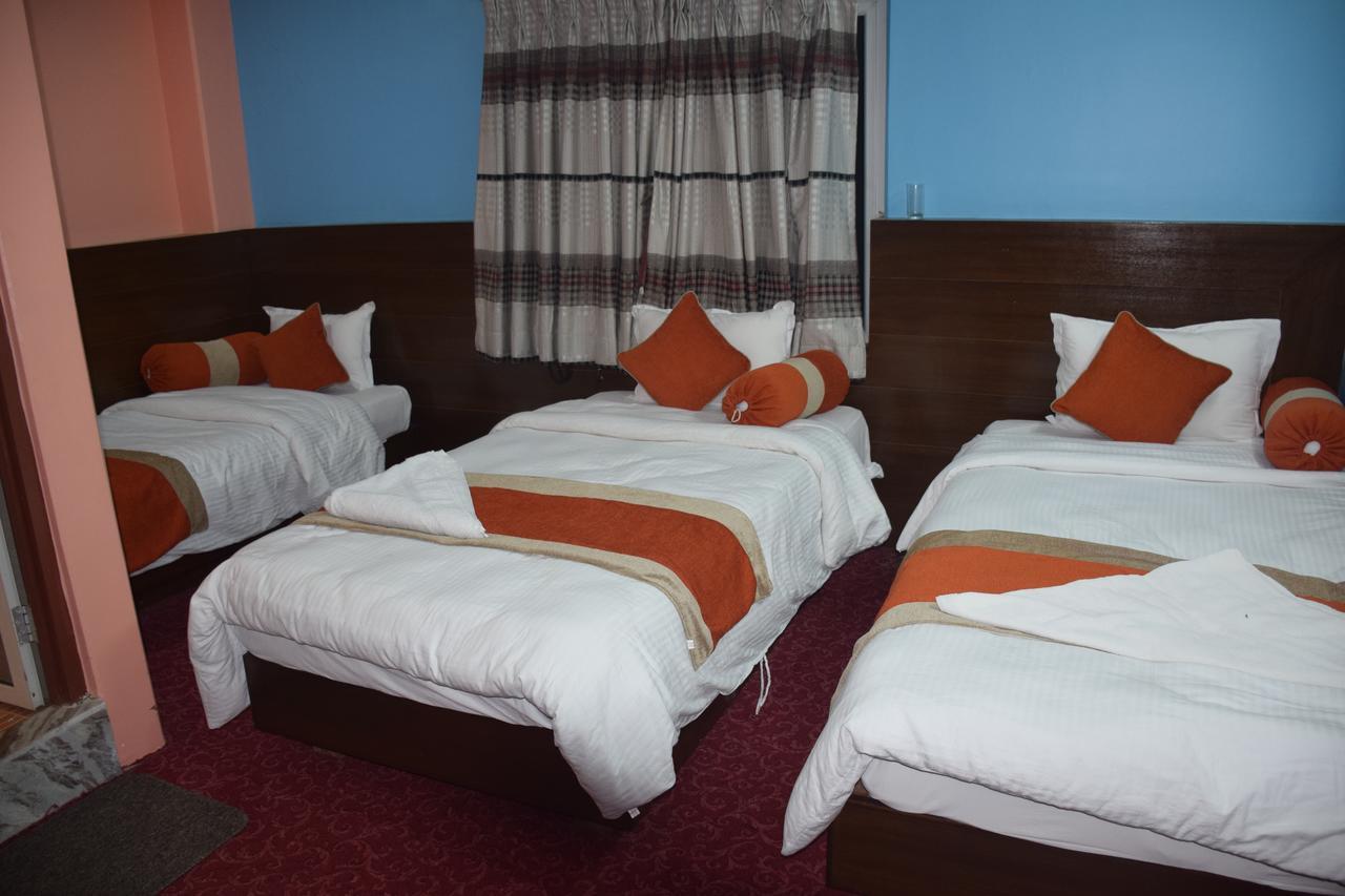 Hotel Rosemary Homes Покхара Екстер'єр фото